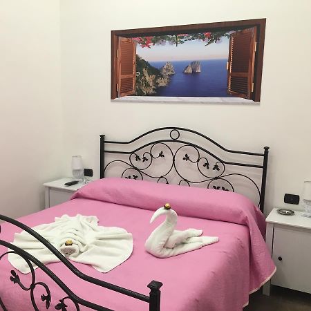 Bed and Breakfast Le Perle di Napoli Esterno foto